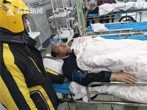 女子回应被困冷库外卖小哥闻声救出